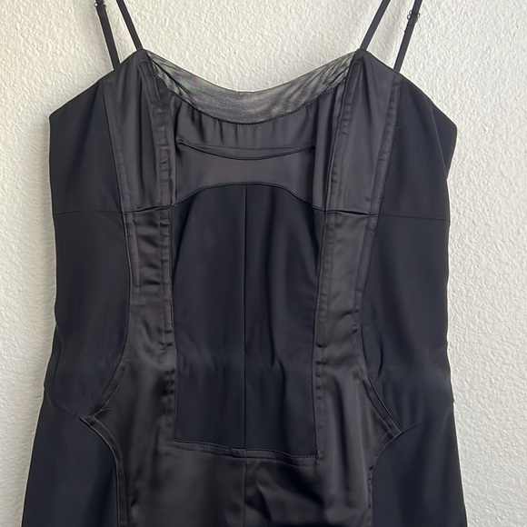 NWOT Nicole Miller Collection | Form-Fitting Cocktail Dress with Detail - Black - Picture 3 of 10